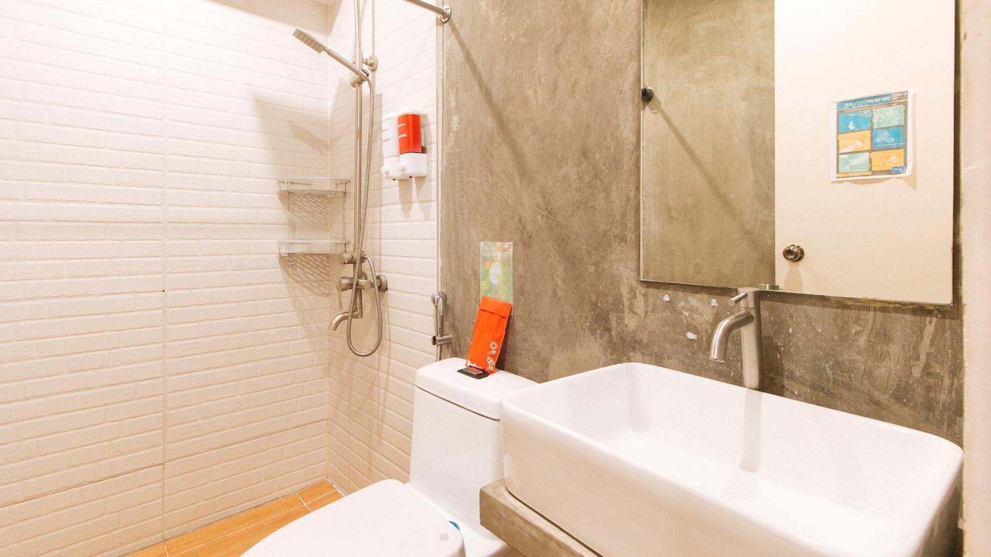 Reddoorz Plus @ Boni Avenue Mandaluyong Exterior photo